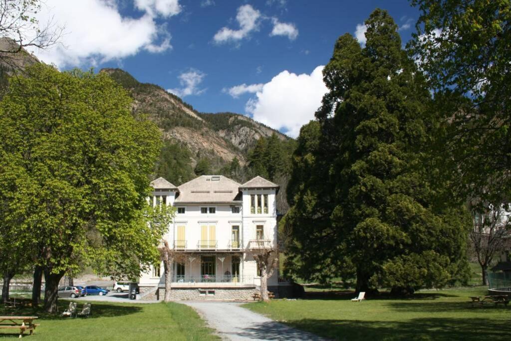Villa Sequoia Jausiers Eksteriør billede