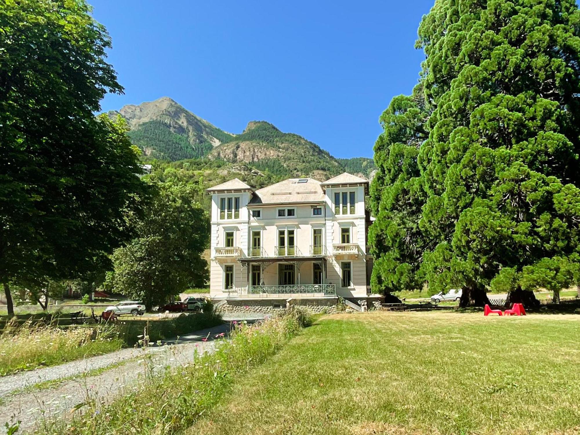 Villa Sequoia Jausiers Eksteriør billede